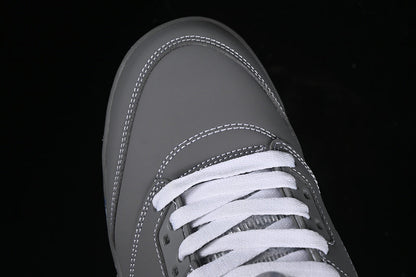 JORDAN 5 x GRIS LOUP