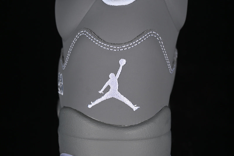 JORDAN 5 x GRIS LOUP