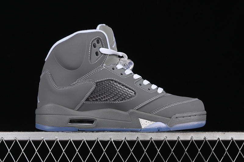 JORDAN 5 x GRIS LOUP