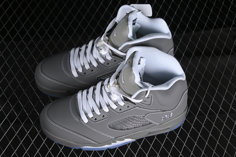 JORDAN 5 x GRIS LOUP