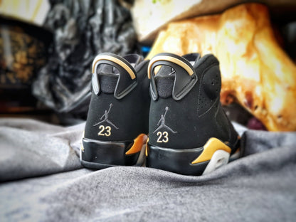 Jordan 6 Noir et Or