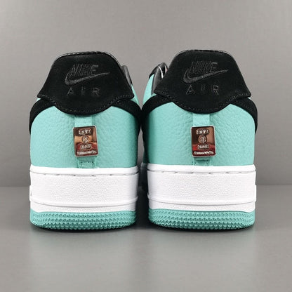 NIKE AIR FORCE 1 x TIFFANY &amp; CO.1837 (AMIS ET FAMILLE)
