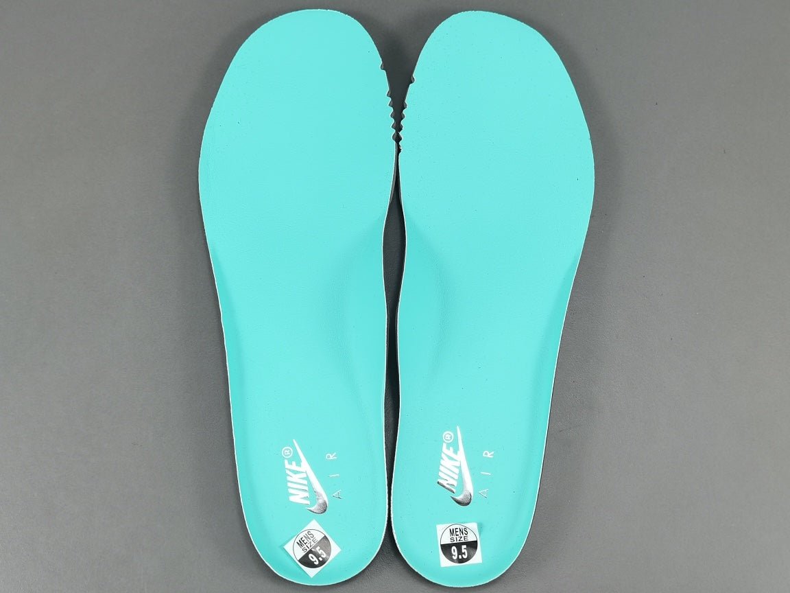 NIKE AIR FORCE 1 x TIFFANY &amp; CO.1837 (AMIS ET FAMILLE)