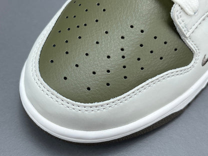 NIKE DUNK LOW x ANNÉE DU SERPENT