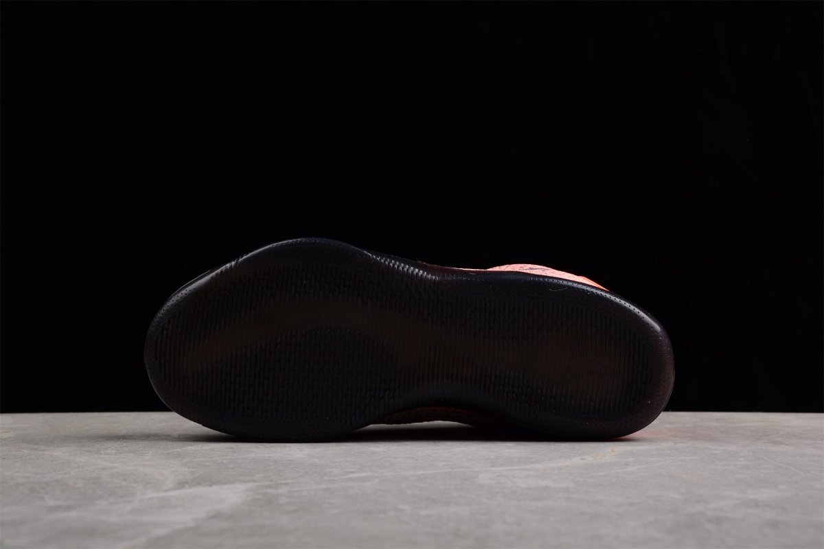 NIKE KOBE 11 ELITE LOW x PÂQUES