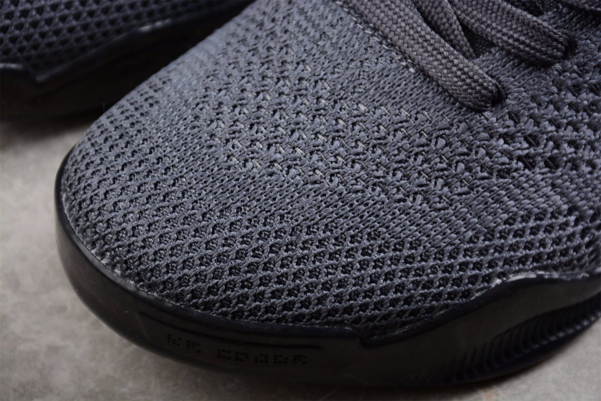 NIKE KOBE 11 ELITE LOW x PÂQUES