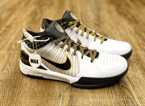 NIKE KOBE 4 PROTRO x BLANC NOIR DEL SOL 