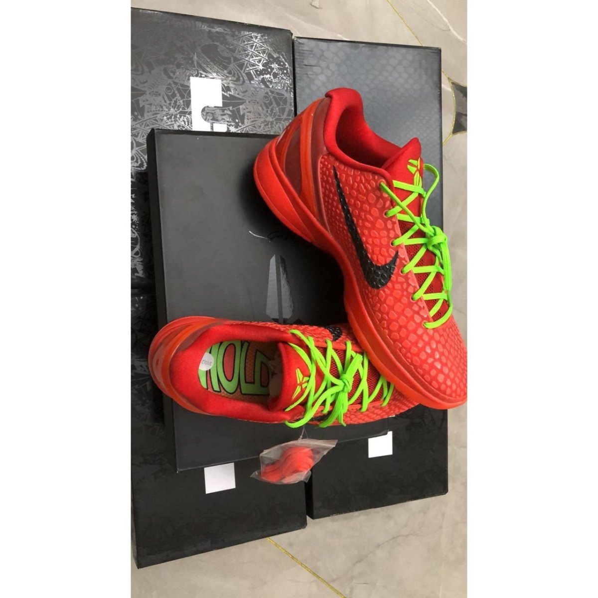 NIKE KOBE 6 PROTRO x REVERSE GRINCH 