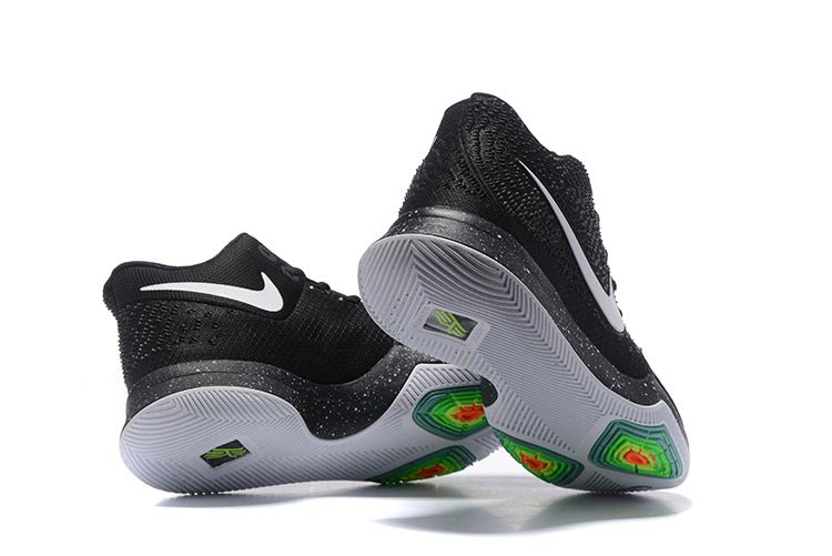 NIKE KYRIE 3 x BLACK ICE 