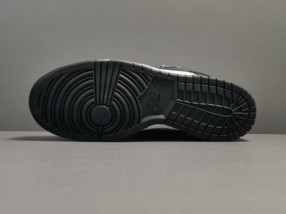 NIKE SB DUNK x SUPREME STARS NOIR