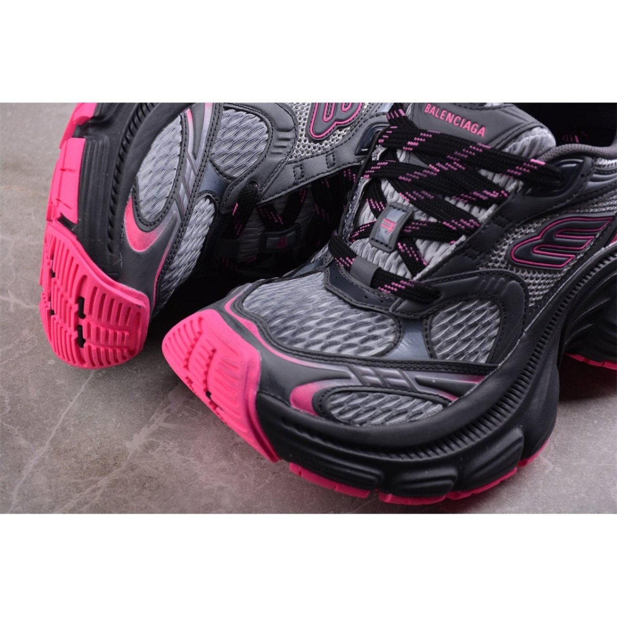 BALENCIAGA 10XL x GRIS ROSE NOIR