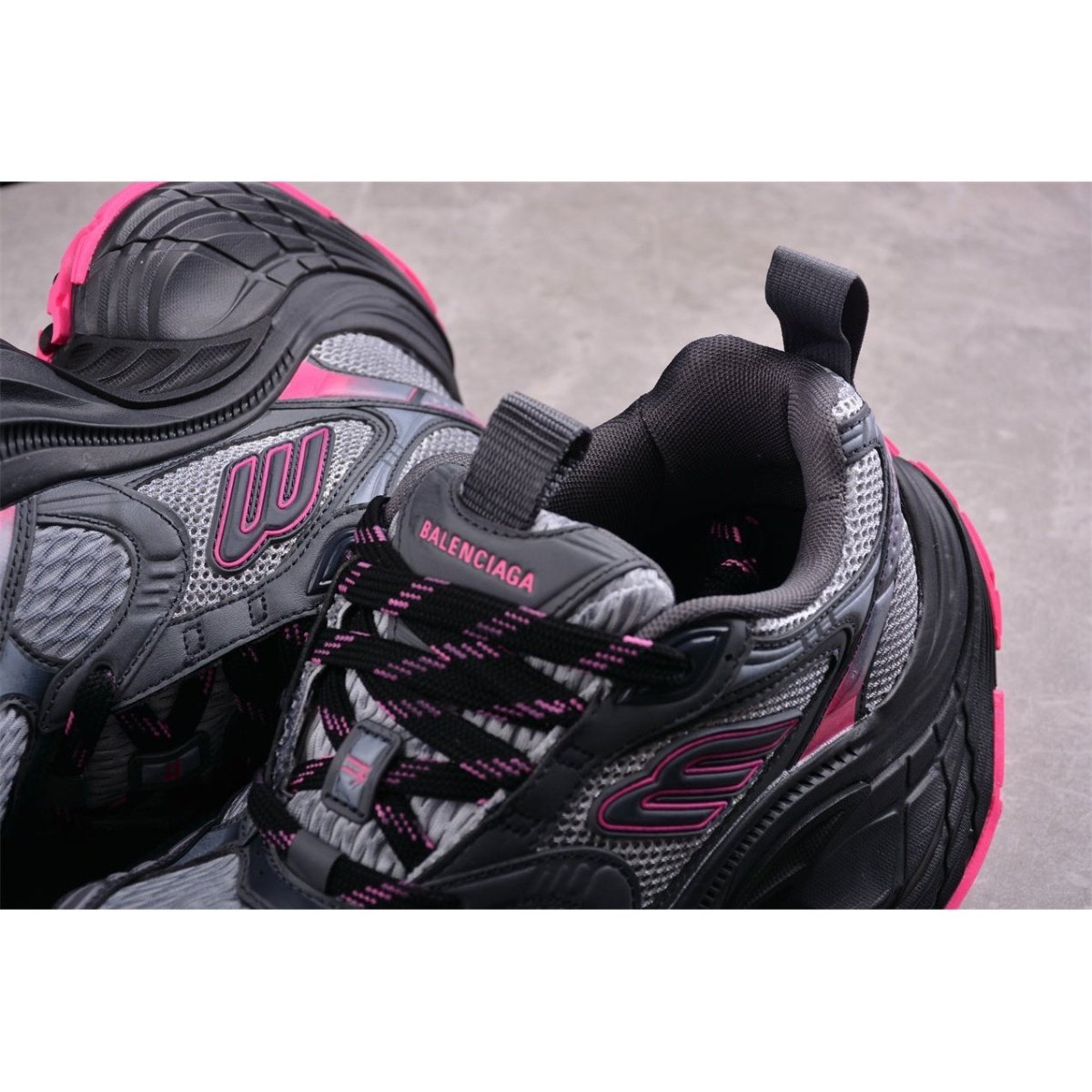 BALENCIAGA 10XL x GRIS ROSE NOIR