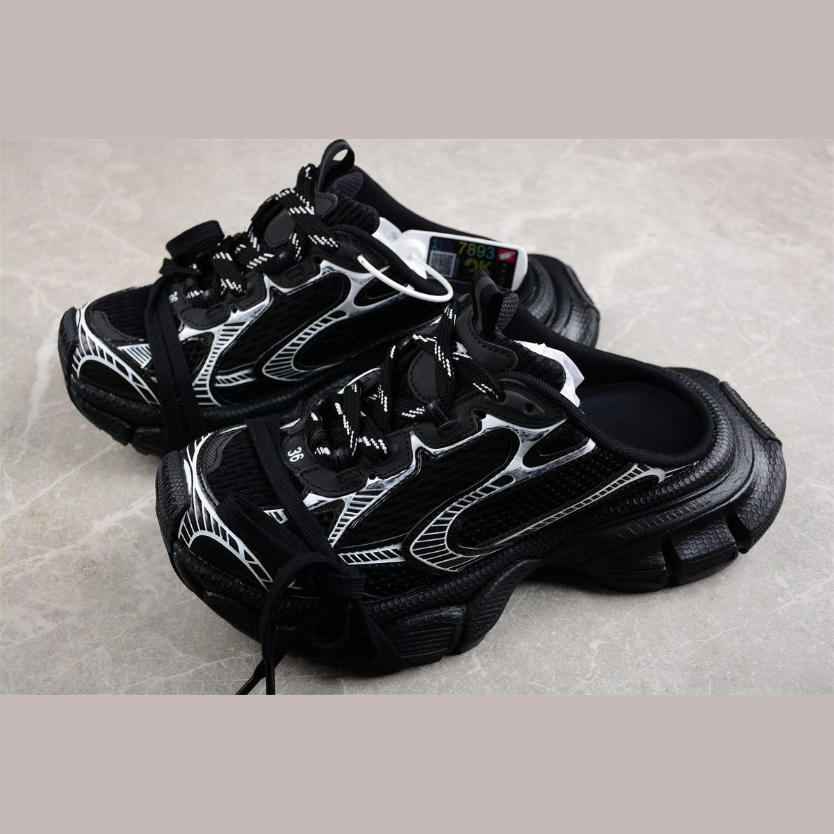 Mule Balenciaga 3XL x Noir et blanc