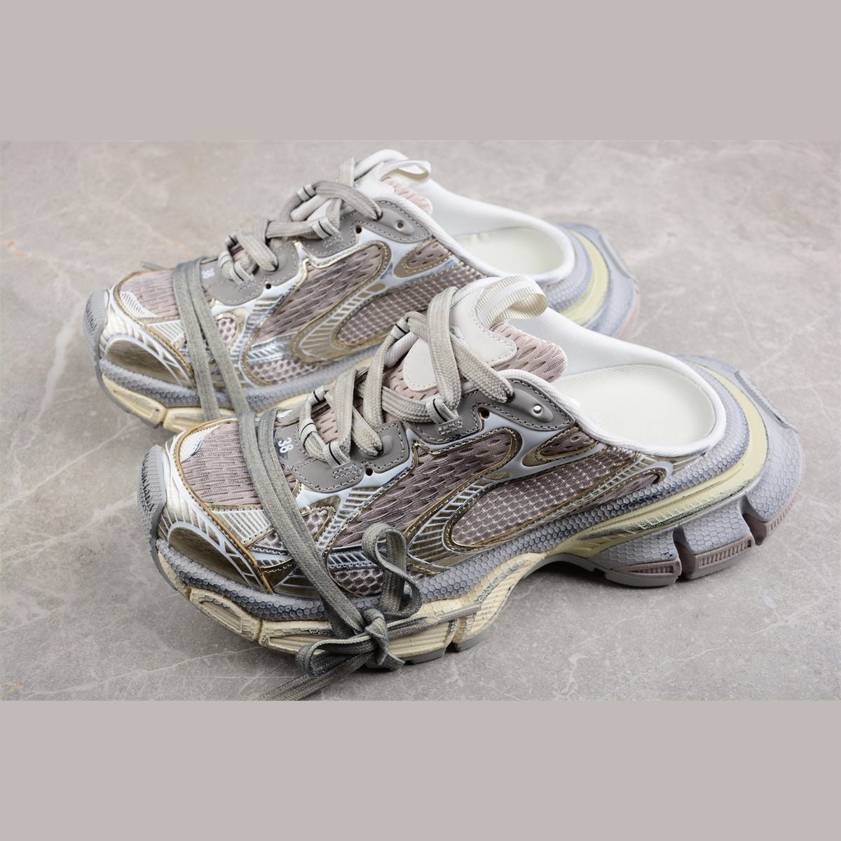 BALENCIAGA 3XL MULE x CHAMPAGNE GOLD