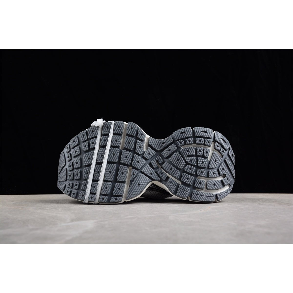 BALENCIAGA Mule 3XL x Gris Rouge