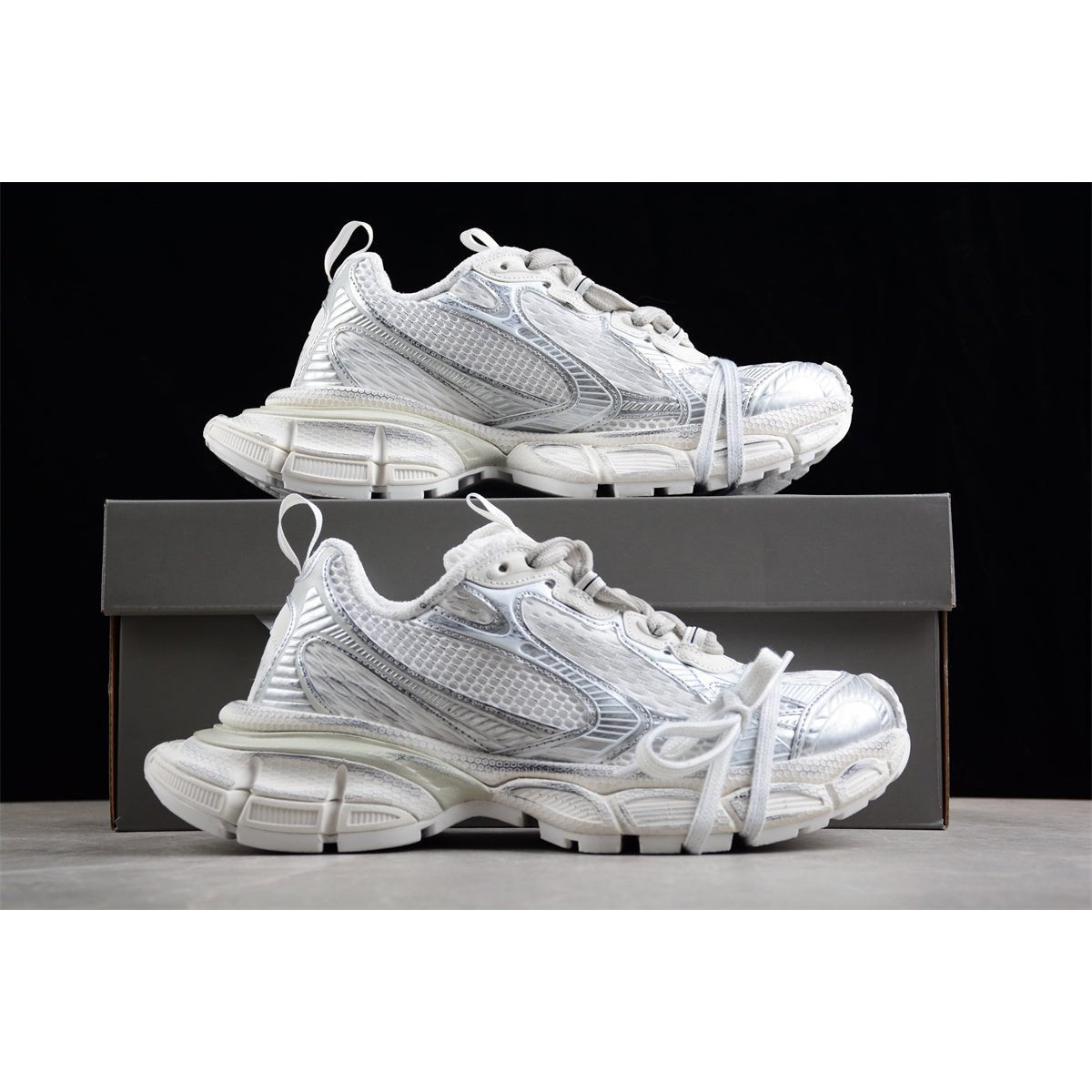 BALENCIAGA 3XL x TOUT BLANC