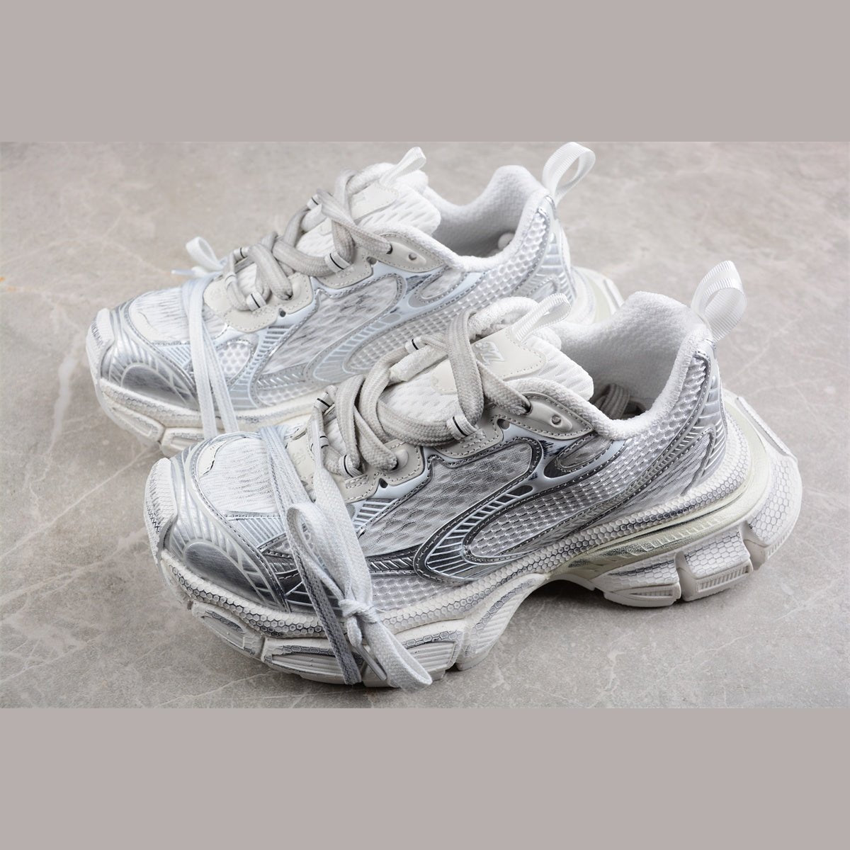 BALENCIAGA 3XL x TOUT BLANC