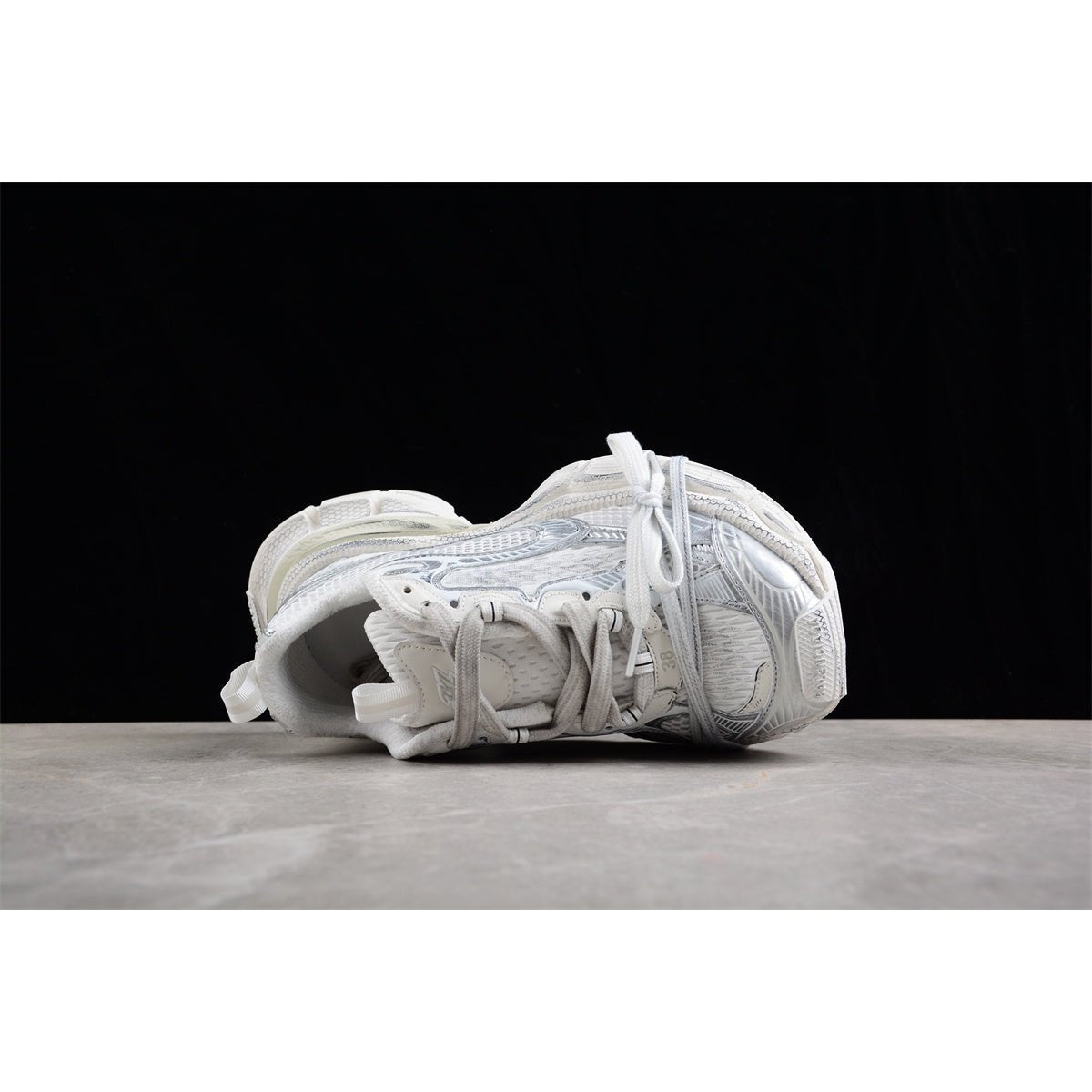 BALENCIAGA 3XL x TOUT BLANC