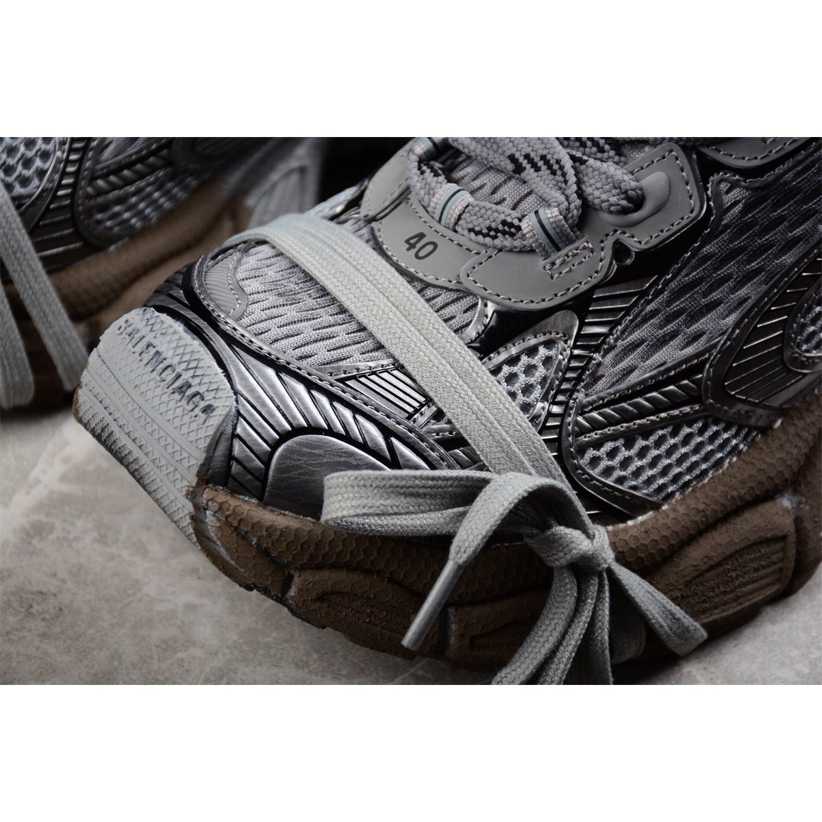 BALENCIAGA 3XL x BAL GRIS NOIR