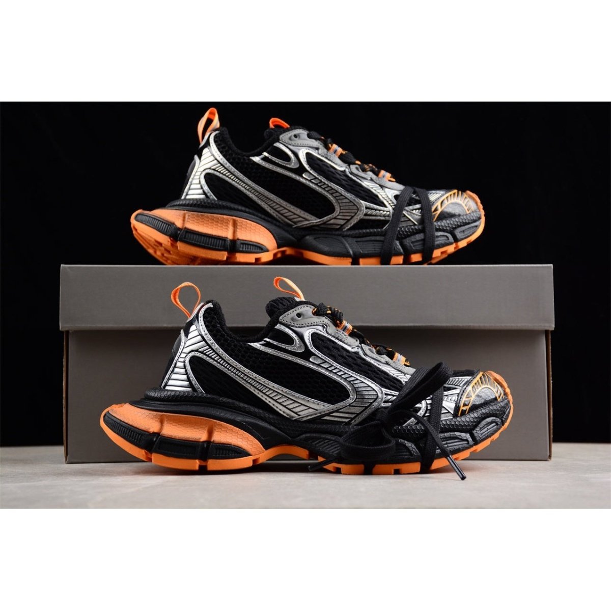 BALENCIAGA 3XL x NOIR ORANGE GRIS