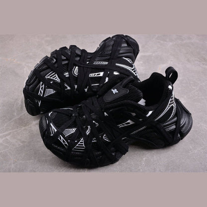 BALENCIAGA 3XL x NOIR BLANC