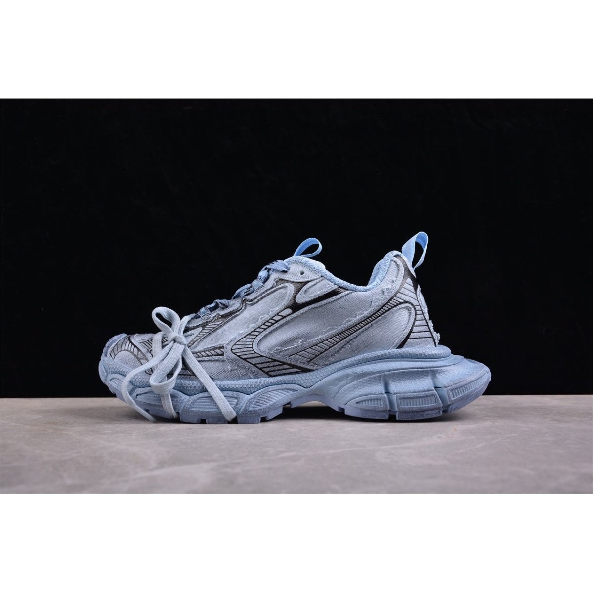 BALENCIAGA 3XL x BLEU CYAN