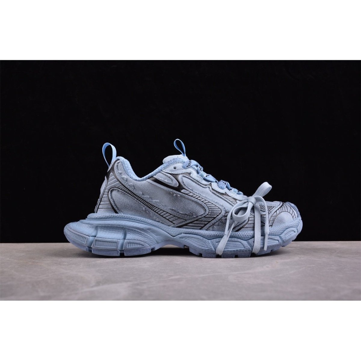 BALENCIAGA 3XL x BLEU CYAN