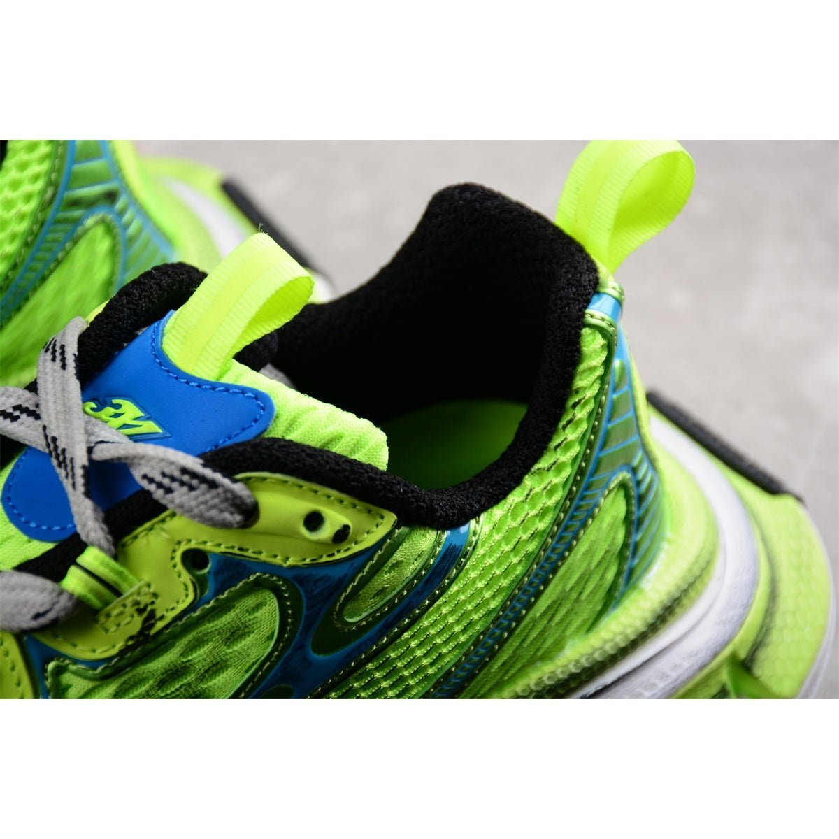 BALENCIAGA 3XL x JAUNE FLUO BLEU