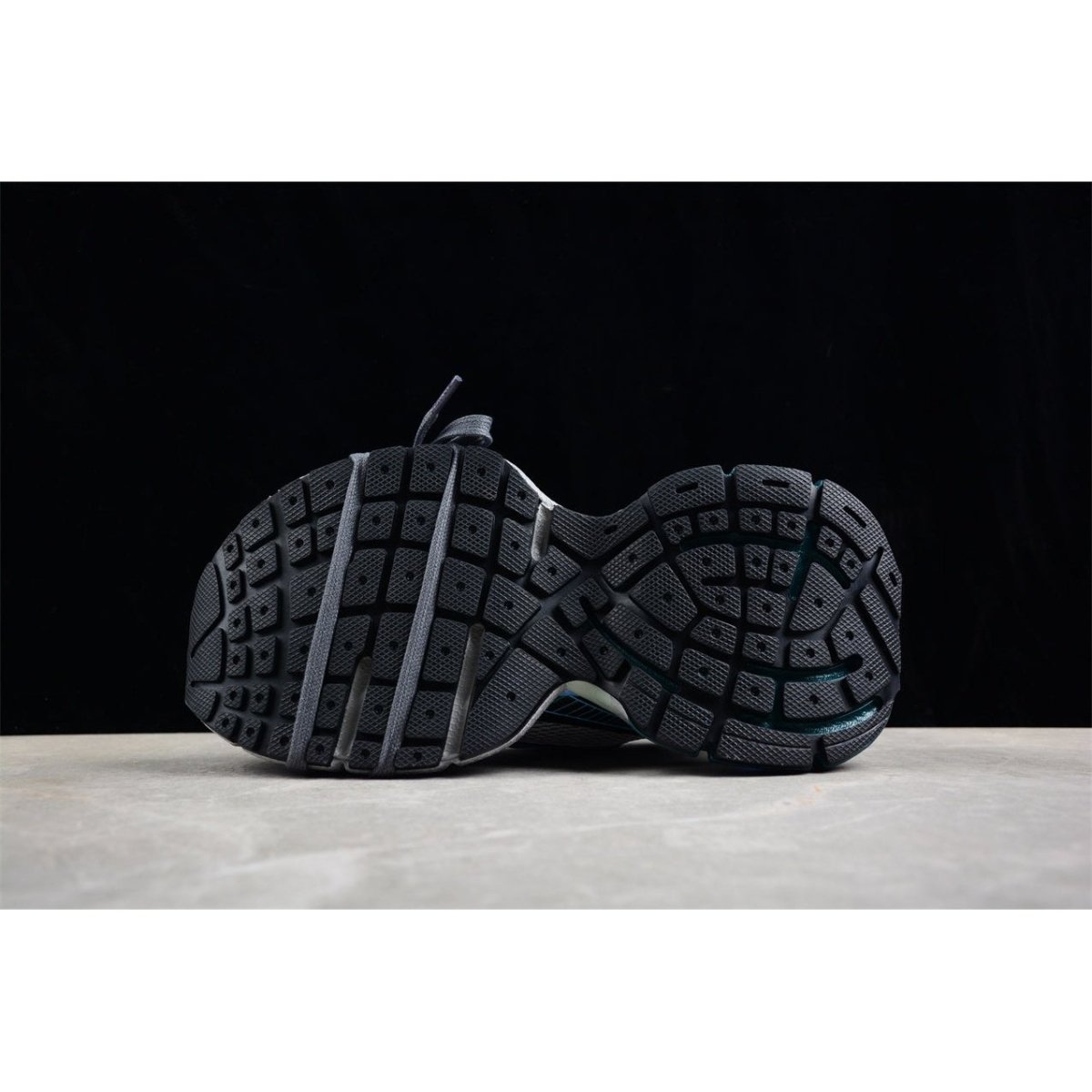 BALENCIAGA 3XL x VERT MALACHITE