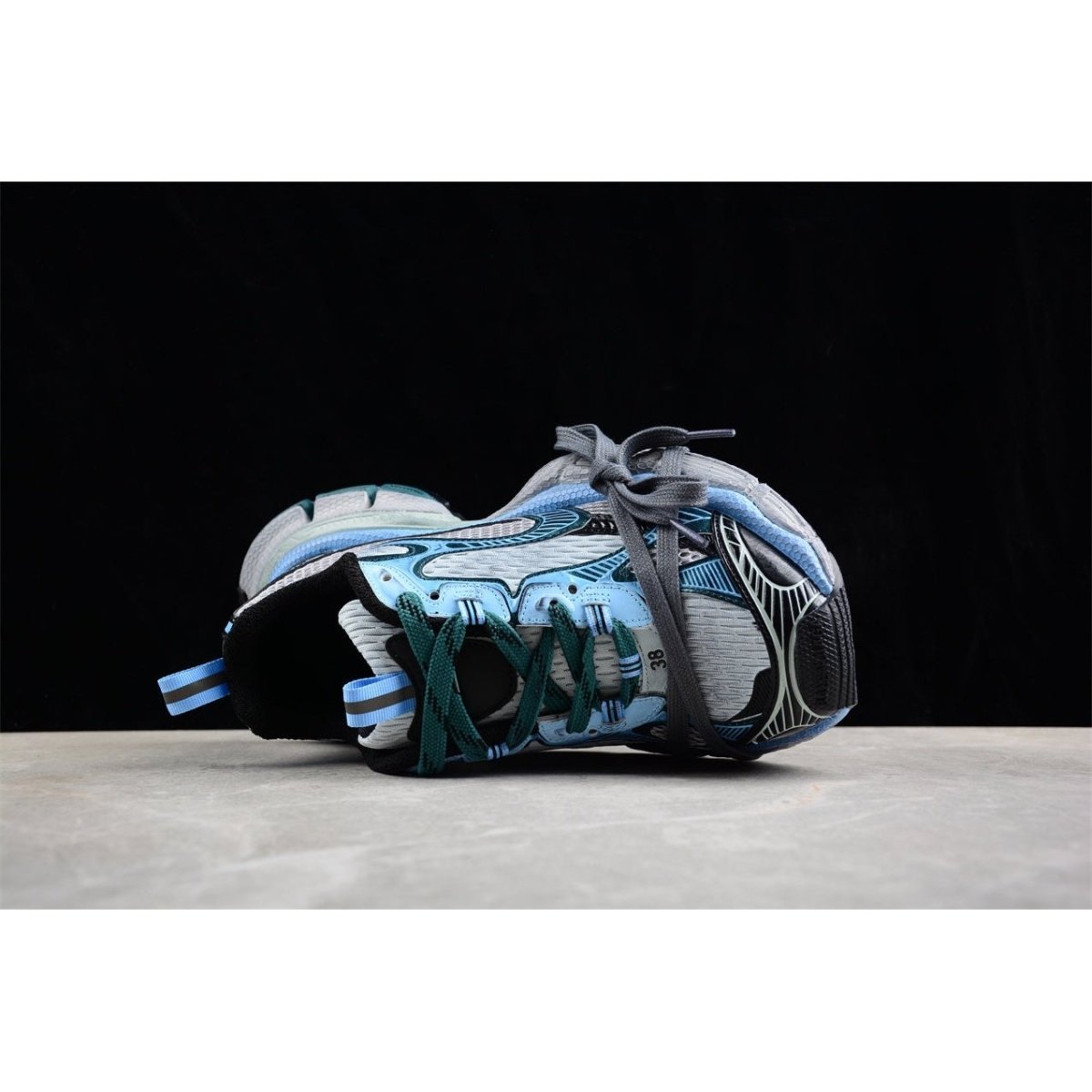 BALENCIAGA 3XL x VERT MALACHITE