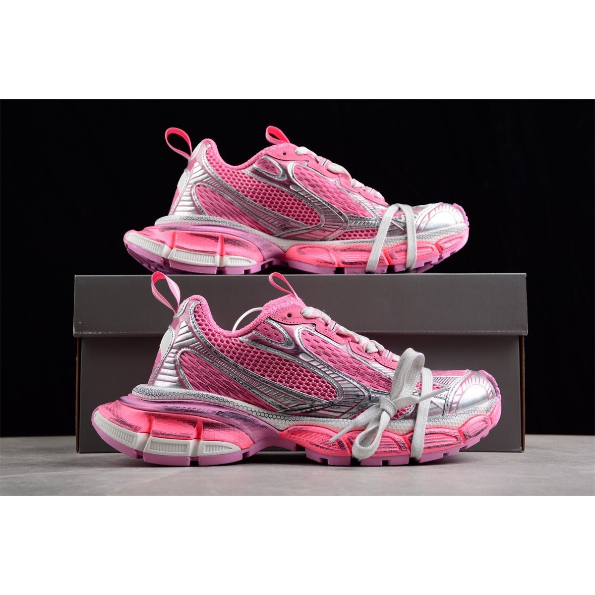 BALENCIAGA 3XL x ROSE ARGENT