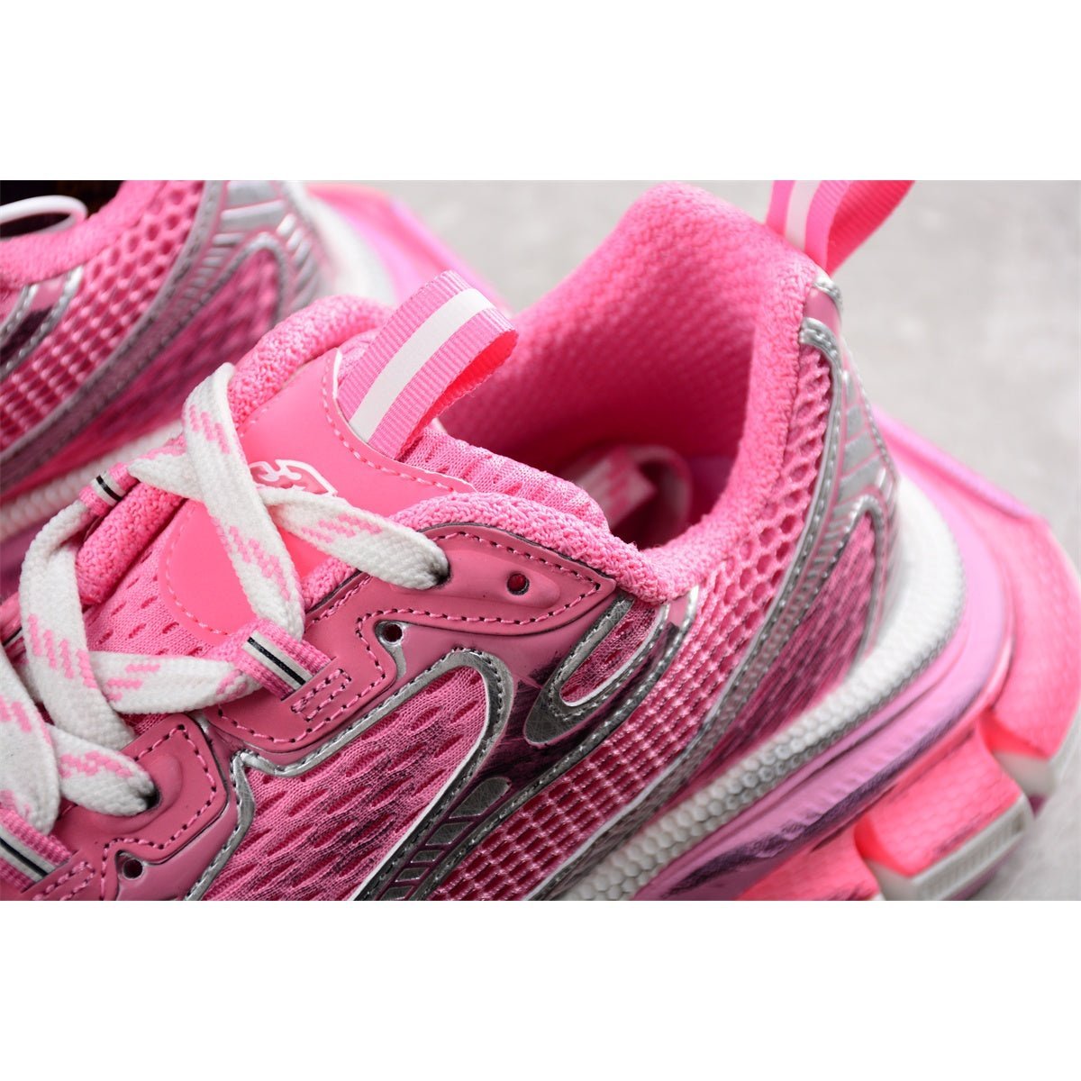 BALENCIAGA 3XL x ROSE ARGENT