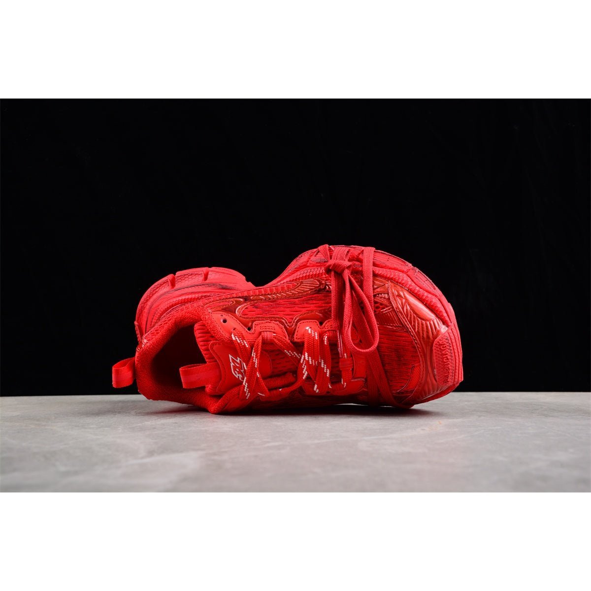 BALENCIAGA 3XL x ROUGE