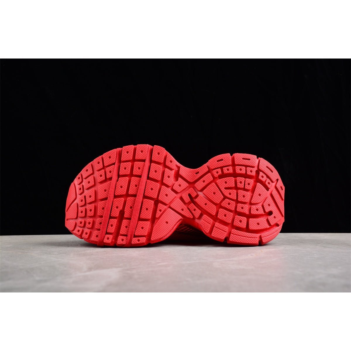 BALENCIAGA 3XL x ROUGE