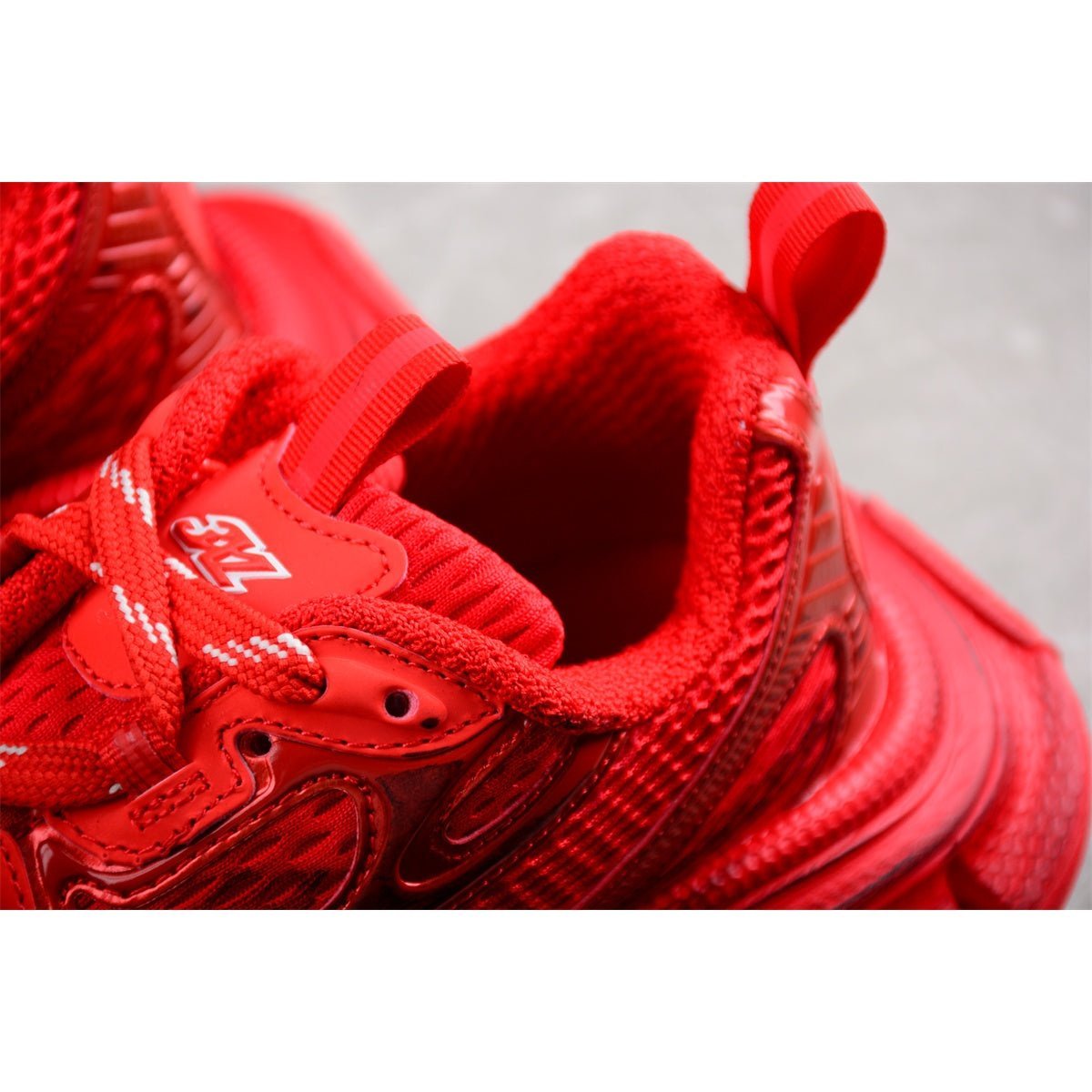 BALENCIAGA 3XL x ROUGE