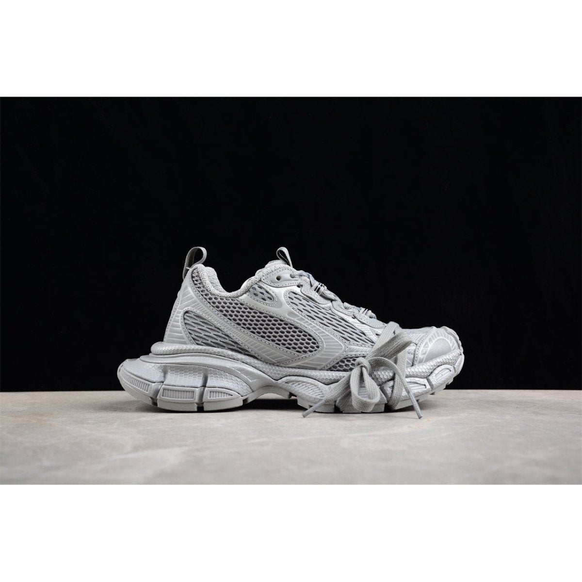 BALENCIAGA 3XL x GRIS RÉFLÉCHISSANT