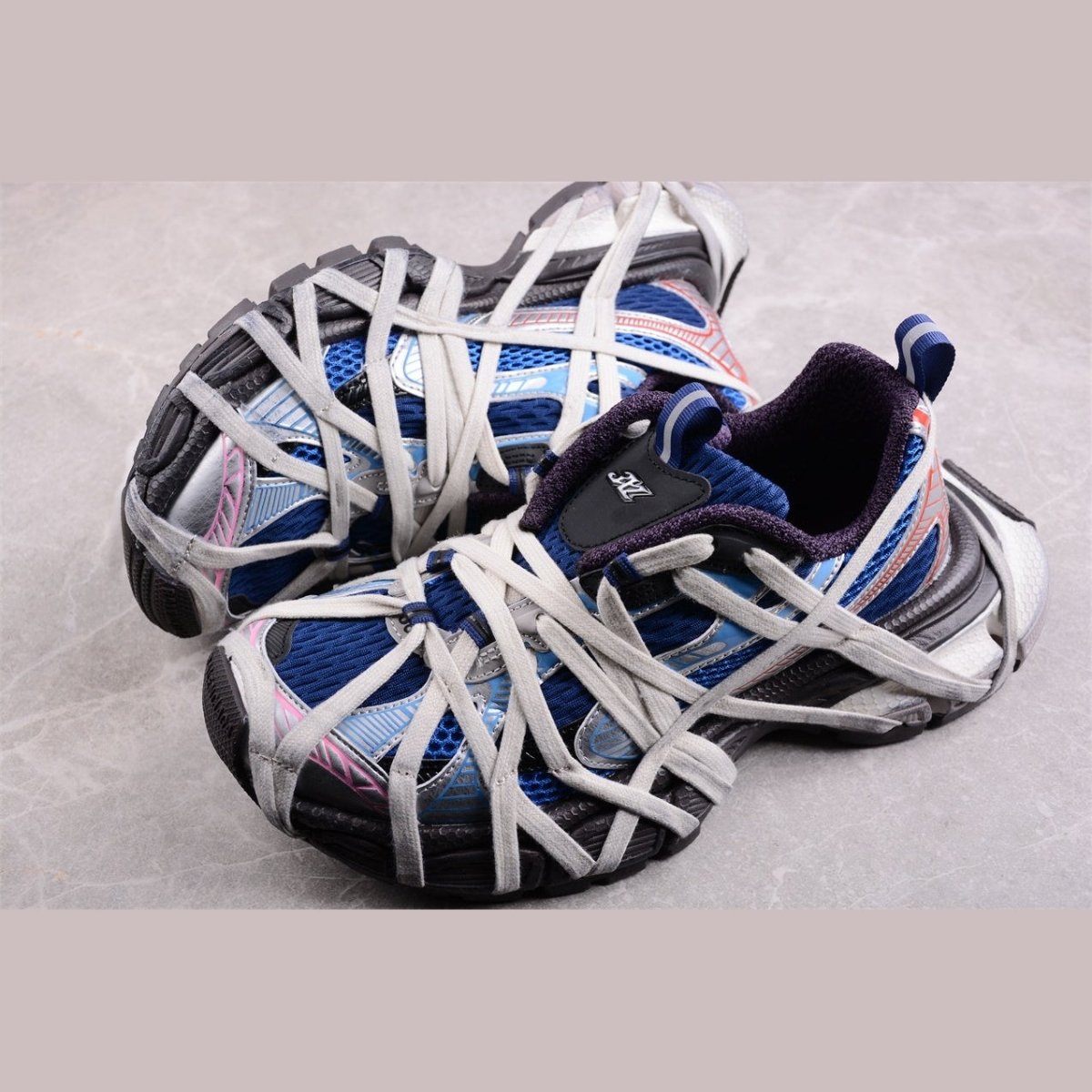 BALENCIAGA 3XL x BLEU ROYAL ARGENT