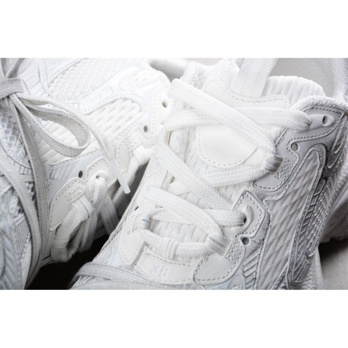 BALENCIAGA 3XL x NEIGE BLANC