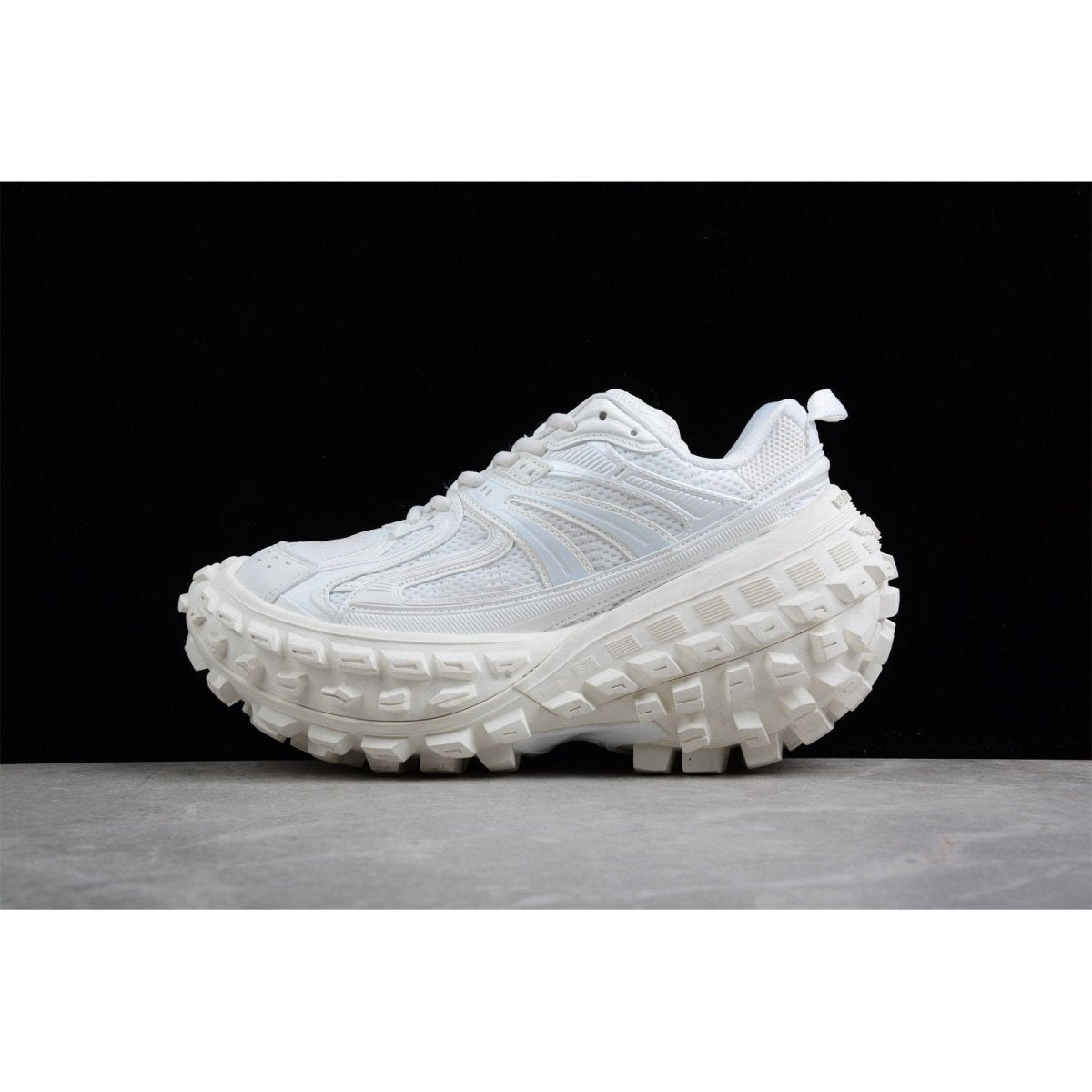 BALENCIAGA DEFENDER x BLANC