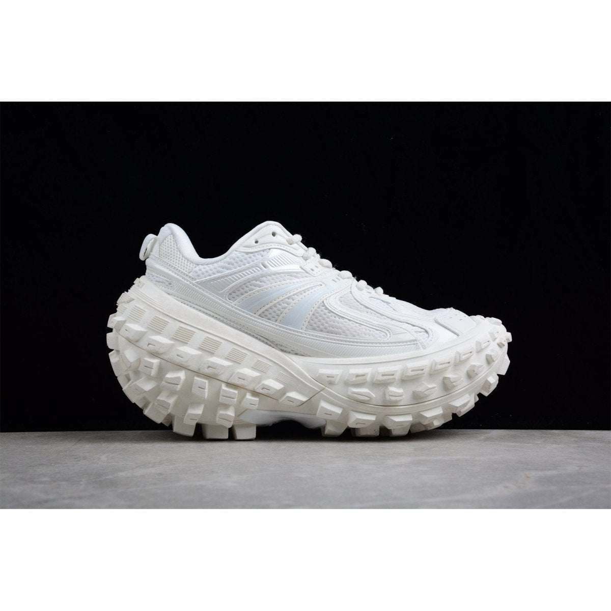 BALENCIAGA DEFENDER x BLANC