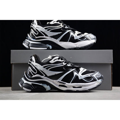 BALENCIAGA RUNNER x NOIR BLANC