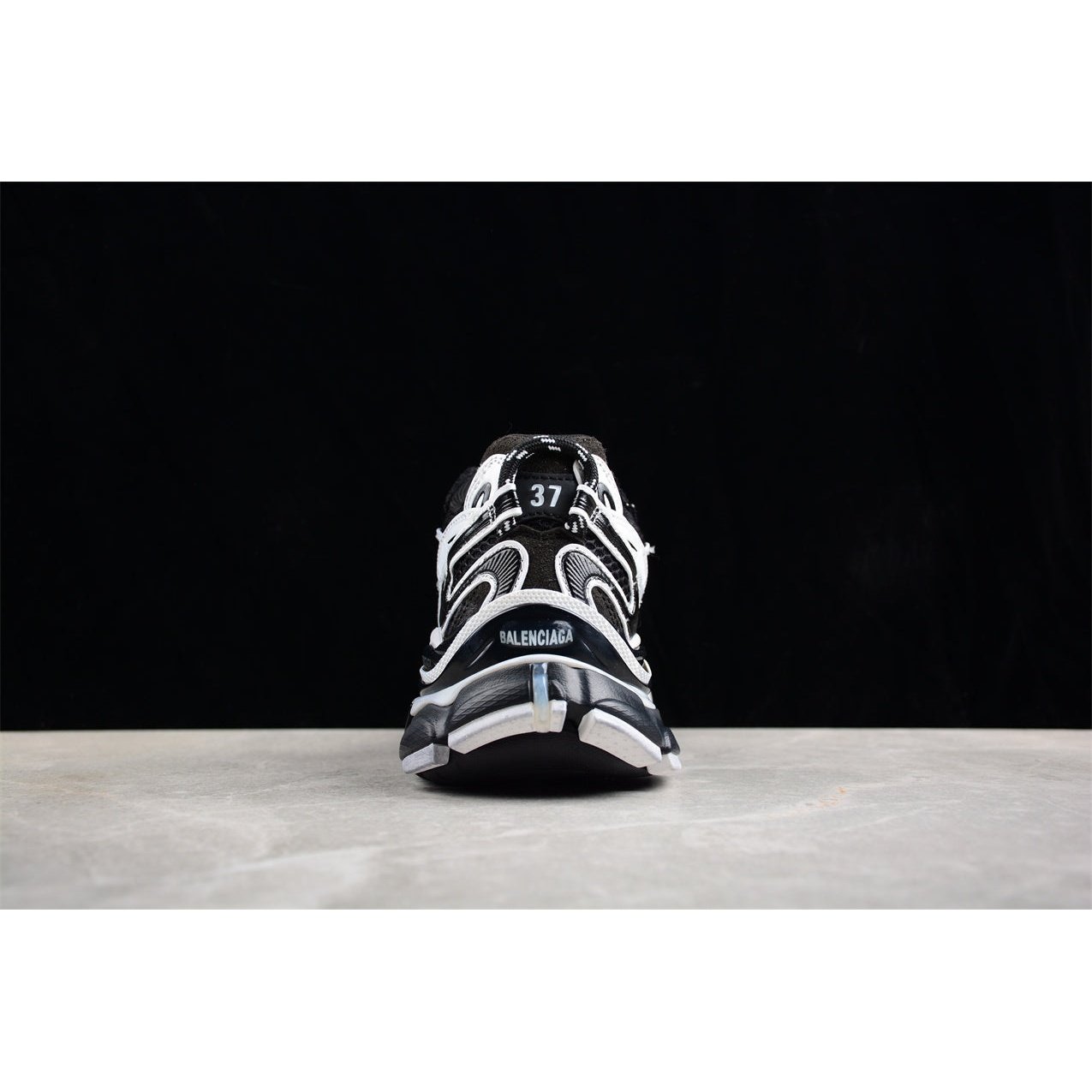 BALENCIAGA RUNNER x NOIR BLANC