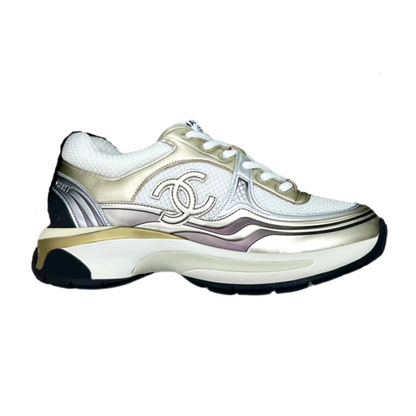 Baskets Chanel CC Runners blanches et dorées
