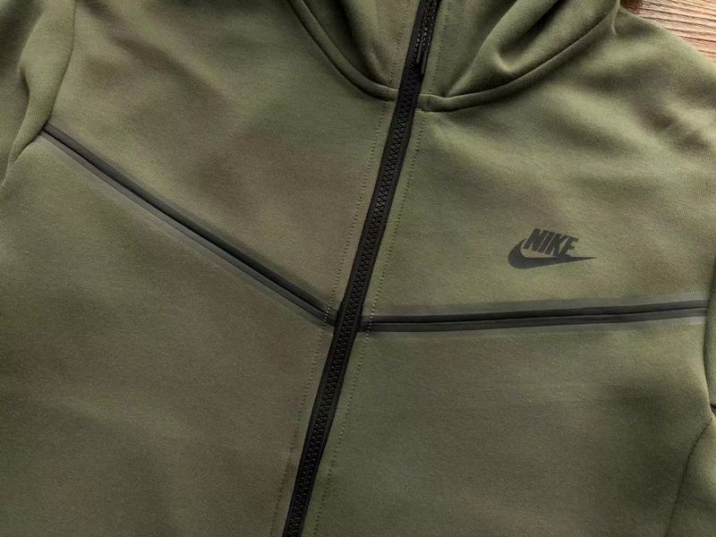SWEAT À CAPUCHE NIKE TECH FLEECE x VERT ARME