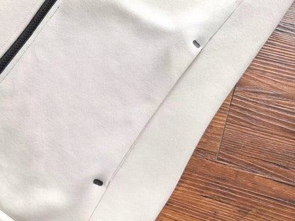 Sweat à capuche Nike Tech Fleece x Bois de santal/Blanc os clair