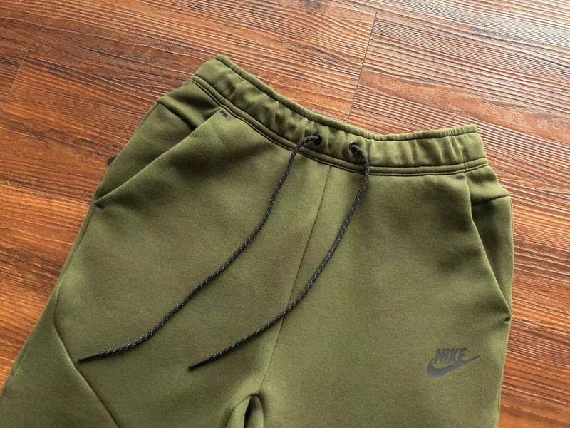 Pantalon polaire technique Nike x Vert olive