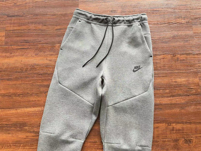 Pantalon en polaire technique Nike x Gris Loup