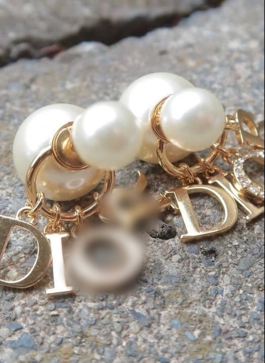 Boucles d'oreilles Dior Letters luxe