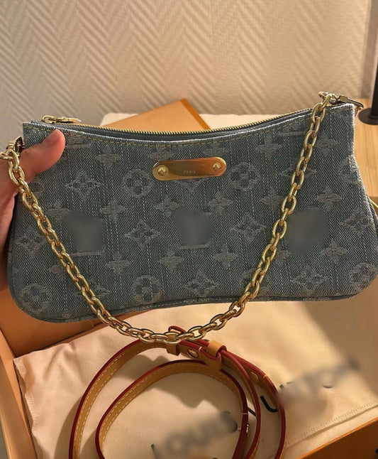 Sac LV mini en denim avec chaîne