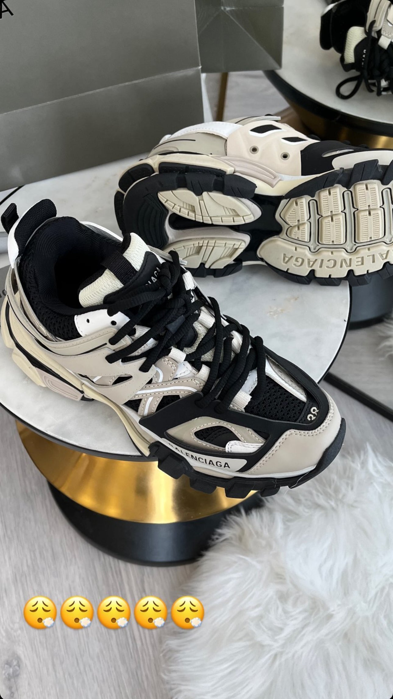 Balenciaga Tracks Beige Noir